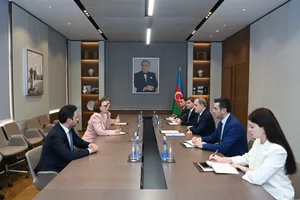 Ceyhun Bayramov BMT rəsmisi ilə Yaxın Şərqdəki vəziyyətin qlobal iqtisadiyyata təsirlərini müzakirə edib