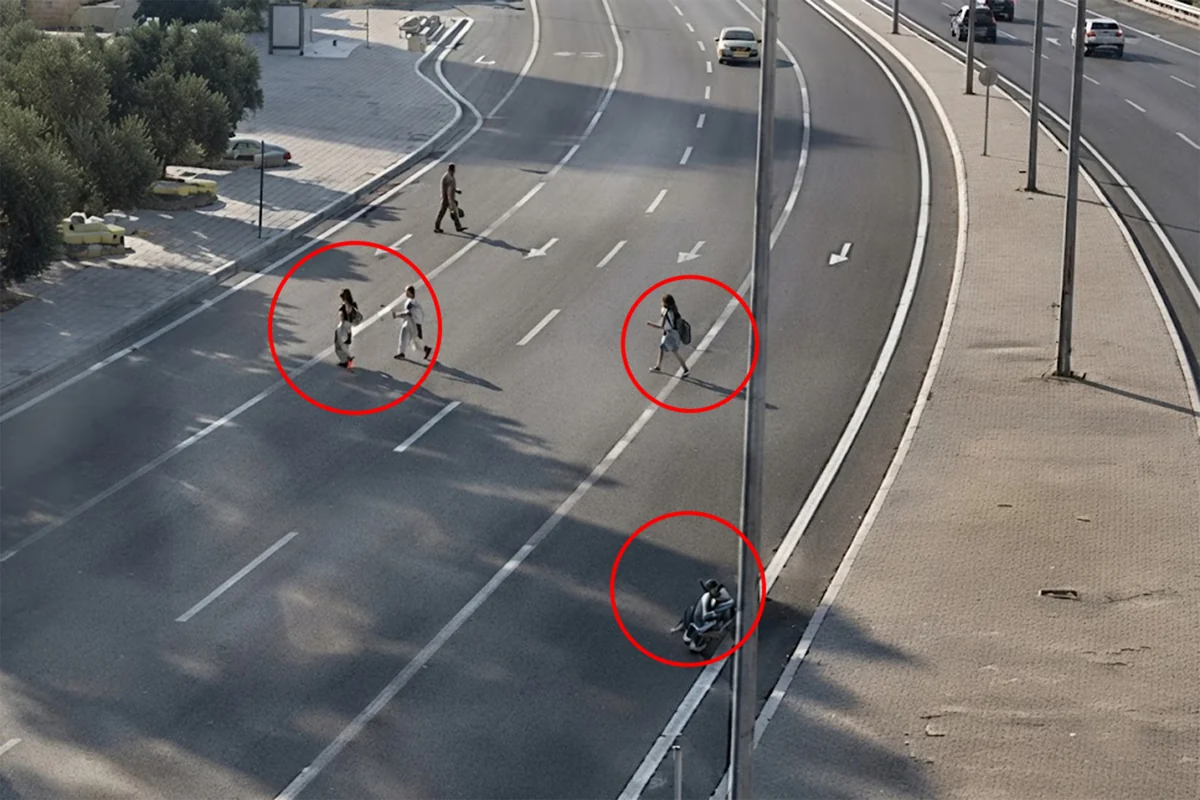 Piyadalar motosikleti aşırıb yaralı sürücünü yolda qoyub qaçdılar