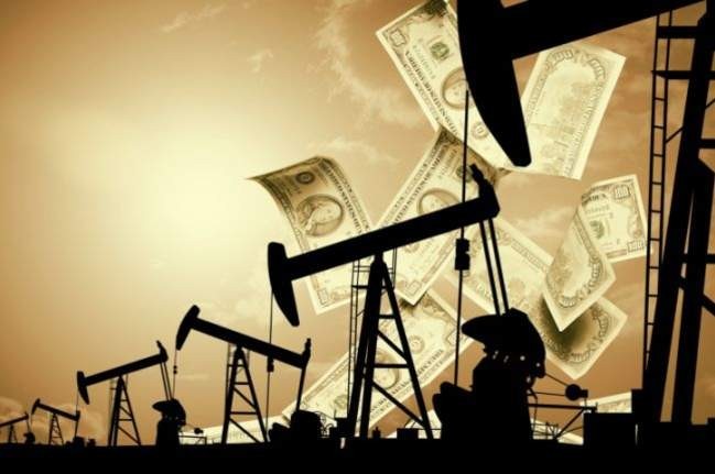 Brent и WTI подскочили на фоне напряженности в Ормузском проливе