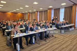 В Гусаре проходит конференция по освещению религиозных тем в СМИ