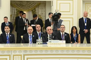 Азербайджан способствует укреплению логистических связей между Европой и Азией — Али Асадов (ФОТО)