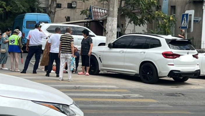В Бишкеке водитель BYD совершил наезд на пятилетнего. Фото