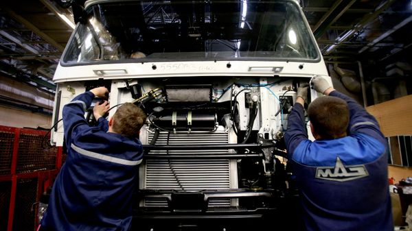 Минский автозавод намерен активно привлекать на работу узбекистанцев
