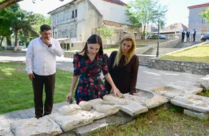 Лейла Алиева ознакомилась с работами, проводимыми в парке имени Мухаммеда Физули в Шеки