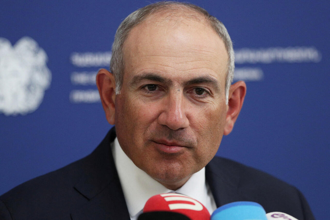 Paşinyan Rusiyaya səfər edib