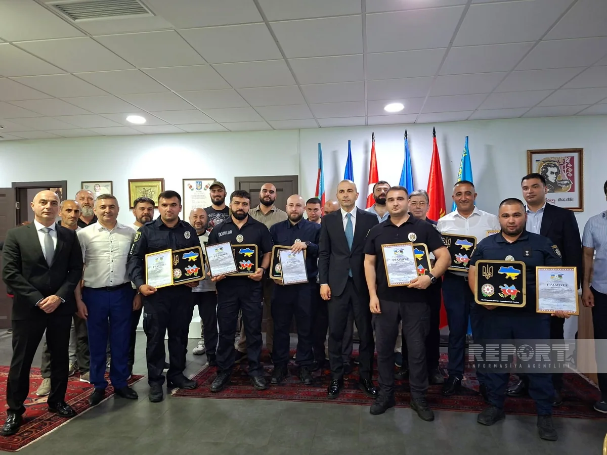 В Киеве наградили азербайджанцев, служащих в Национальной полиции Украины