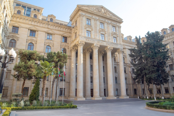 Азербайджан ответил Франции так, как она заслуживает