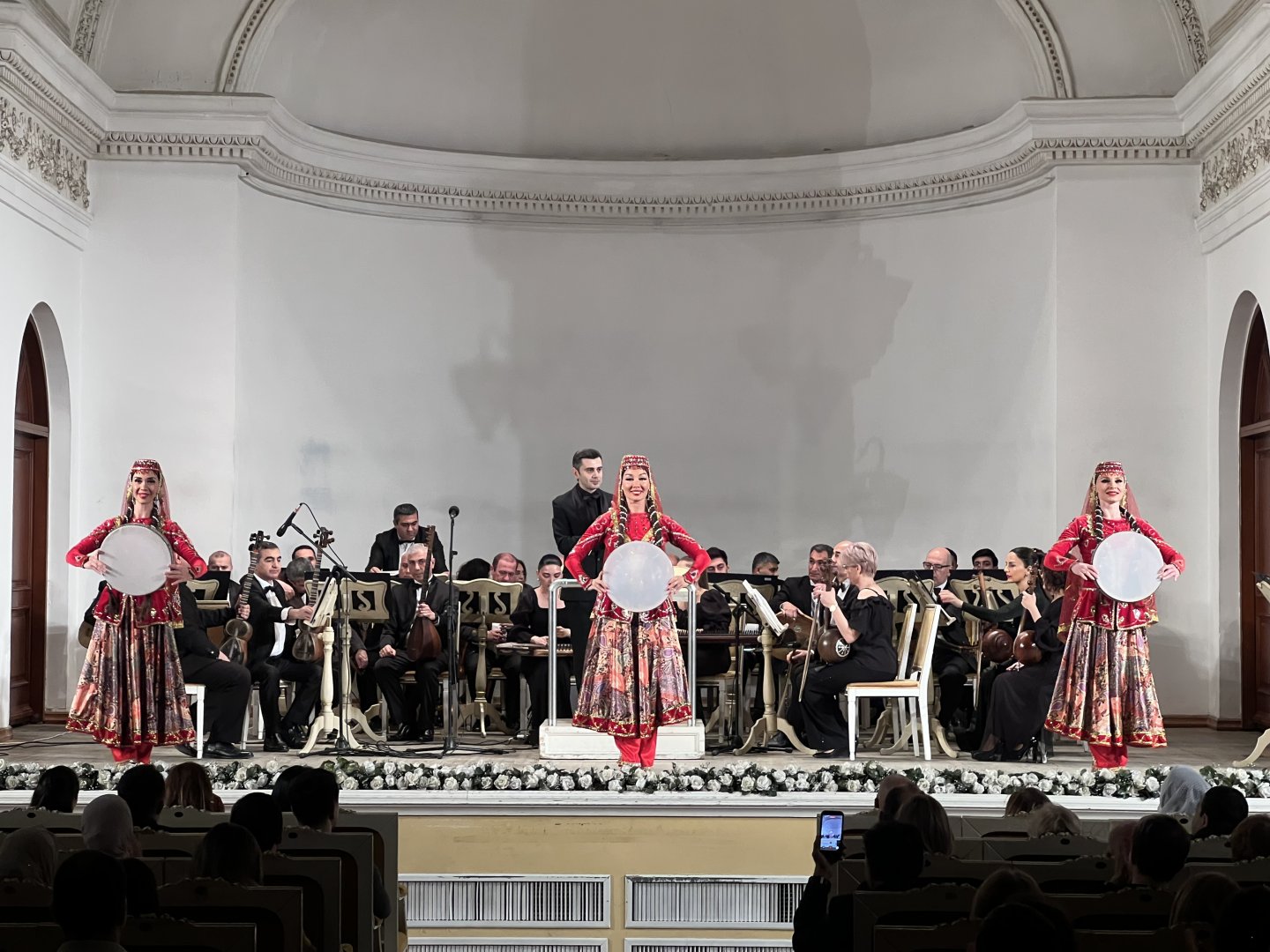 90 illik bayram - Azərbaycan musiqisi və rəqslərinin zəfəri (FOTO)