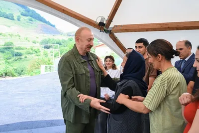 Ильхам Алиев встретился с жителями села Кичик Галадереси Шушинского района