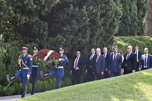 Премьер-министр Палестины почтил память Гейдара Алиева на Аллее Почета-ФОТО