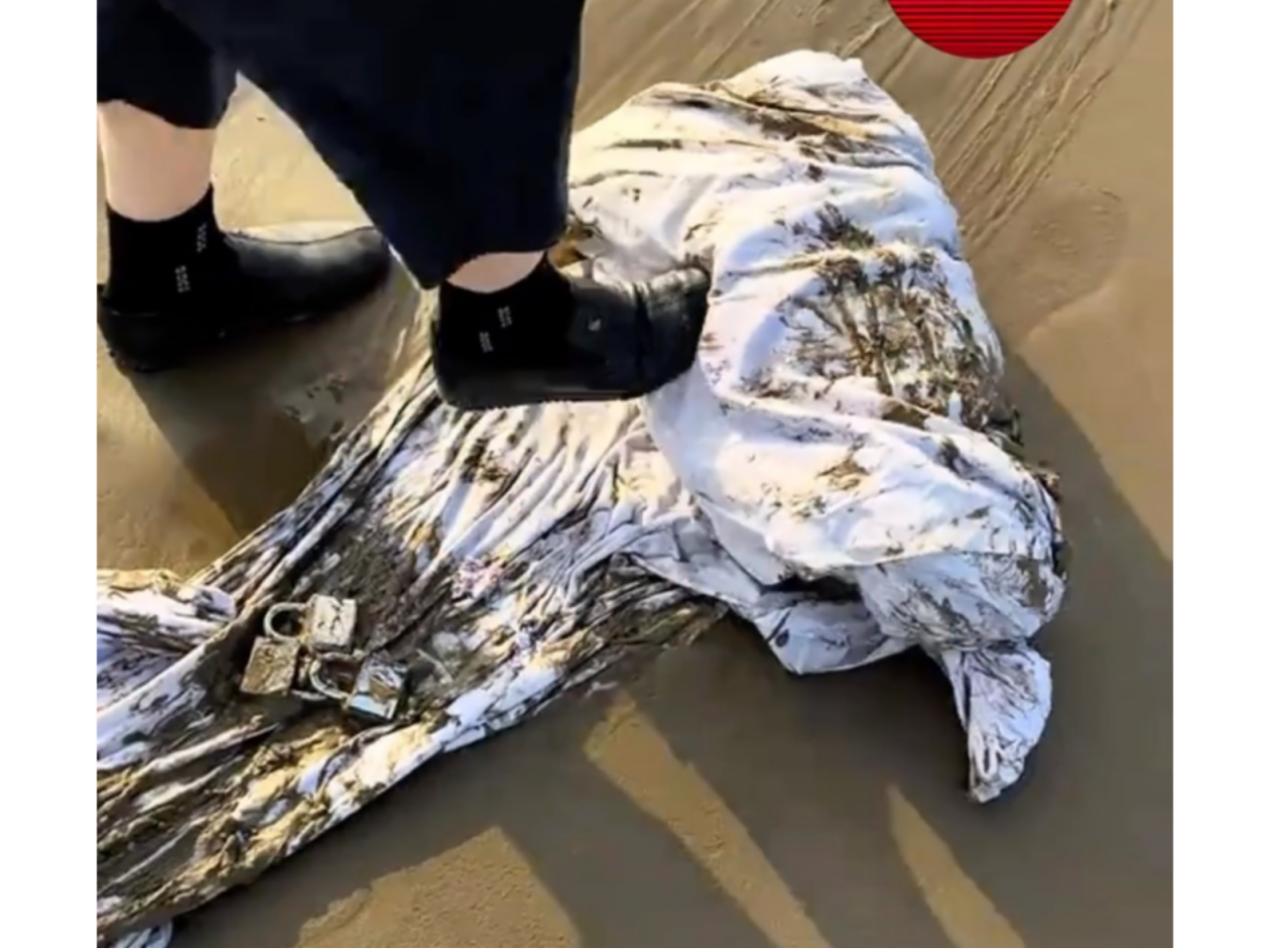 Dənizdən tapılan cadu müzakirə yaratdı