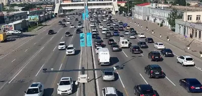 В Баку на некоторых улицах и проспектах наблюдаются пробки