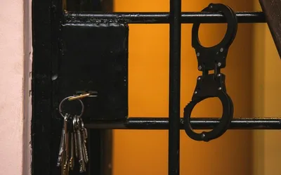 В Баку задержали подозреваемую в краже золотых украшений