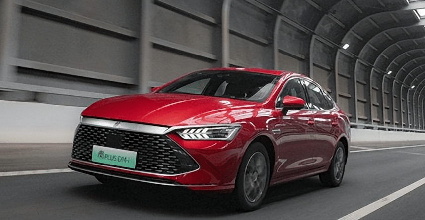 BYD-dən tarixi səhv: Mindən çox avtomobil yanlış model kimi satılıb