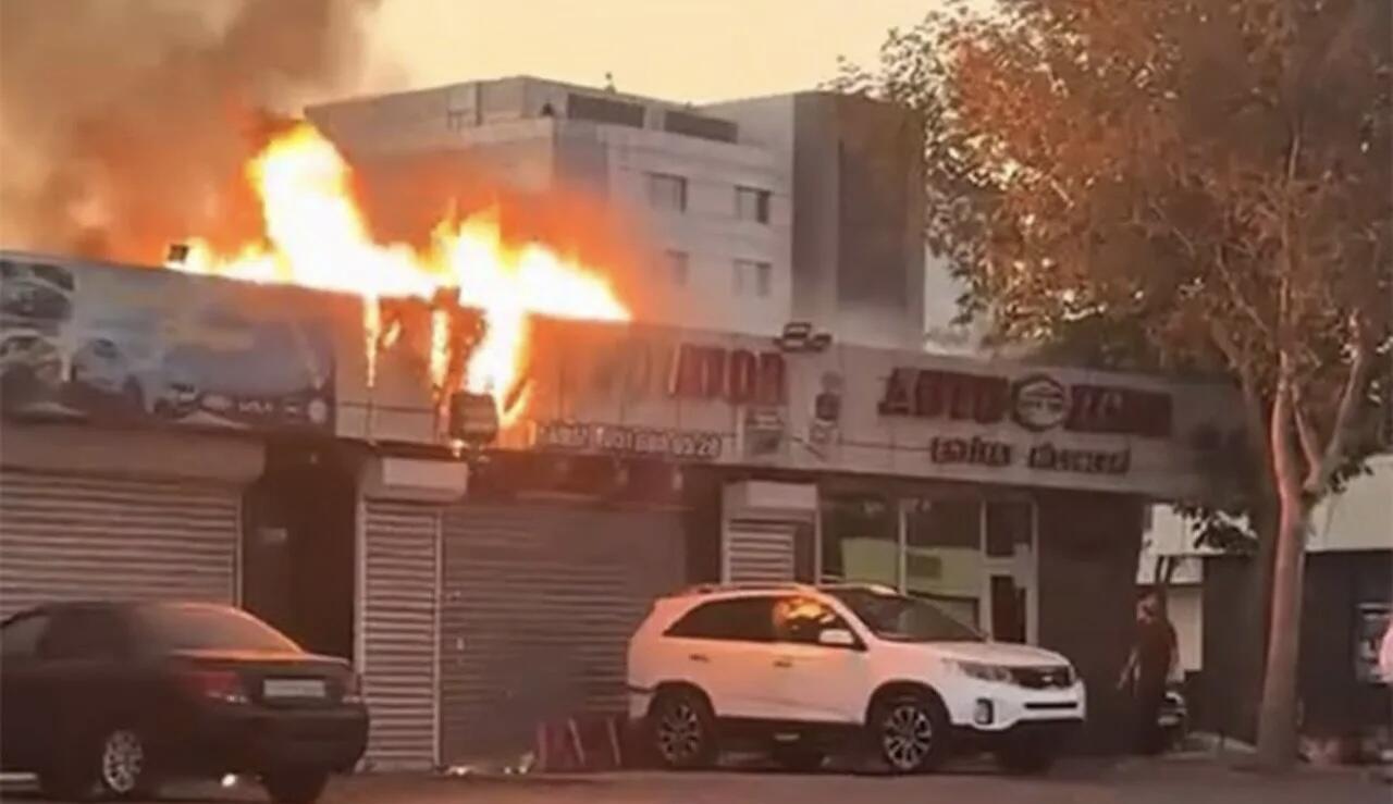 Sumqayıtda avtomobil təmiri sexi yandı