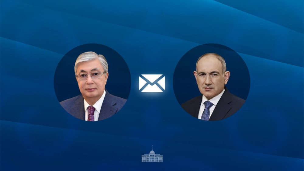 Токаев поздравил Пашиняна с победой на парламентских выборах