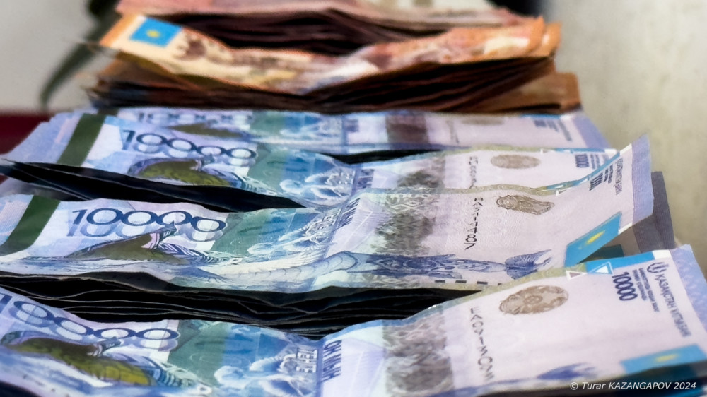 Что будет с кредитами, ипотекой и депозитами после решения Нацбанка: объясняют экономисты