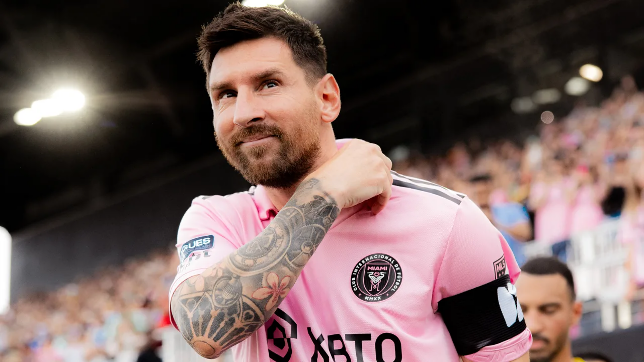 Messi karyerasının 905-ci qolunu vurdu
