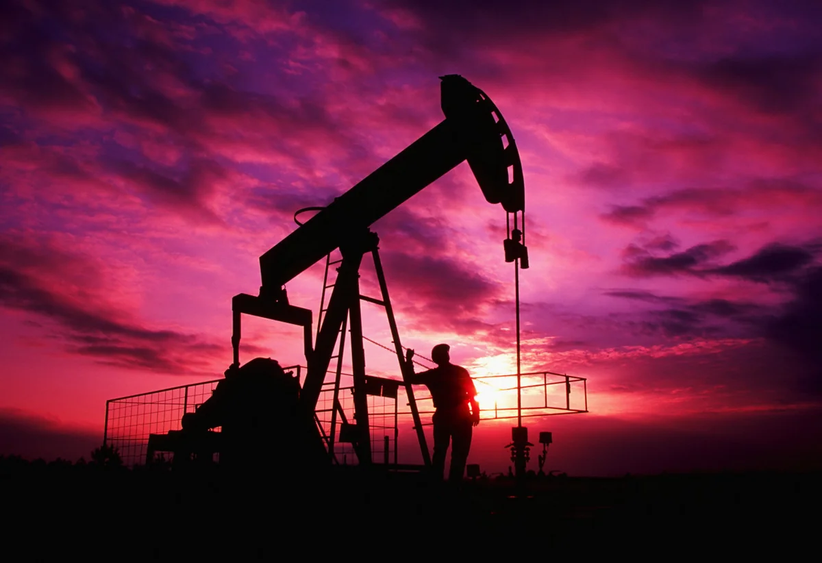 Brent подешевела до $92,56 за баррель