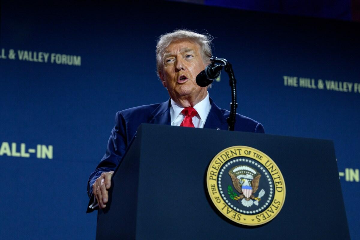 Трамп сообщил о срочной просьбе Ирана