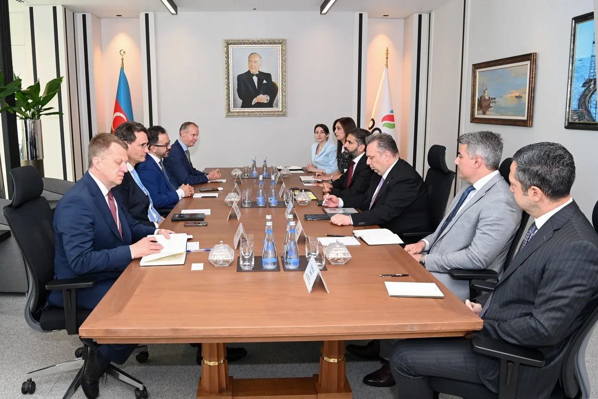 SOCAR и Shell обсудили сотрудничество по различным сегментам энергетического сектора
