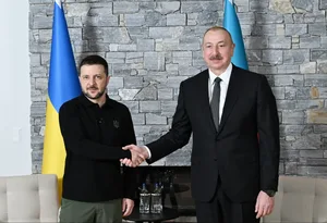 Зеленский поздравил Ильхама Алиева с Днем независимости Азербайджана