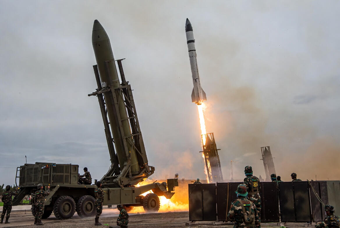 İran Omanda ABŞ-yə aid radar sistemini bombalayıb