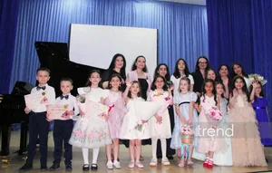 Юные таланты из разных стран выступили в Баку на фестивале "Мир детей"
