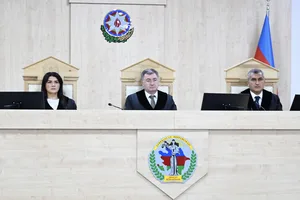 Ermənistan vətəndaşlarının şikayətləri üzrə apellyasiya məhkəməsi dövlət ittihamını müdafiə edən prokurorların çıxışları ilə davam etdirilib