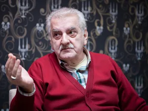 К 80-летию: президент Азербайджана наградил Рамиза Фаталиева
