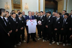 Новый Национальный стадион в Душанбе будет запущен в канун Дня независимости – Эмомали Рахмон