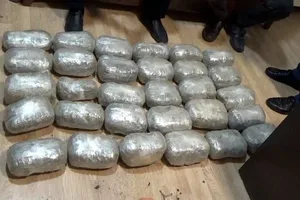 В Азербайджане сорвали наркотрафик с использованием параплана