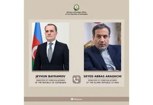 Джейхун Байрамов и Аббас Арагчи провели телефонный разговор