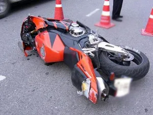 Motosiklet və moped qəzalarının artmasına