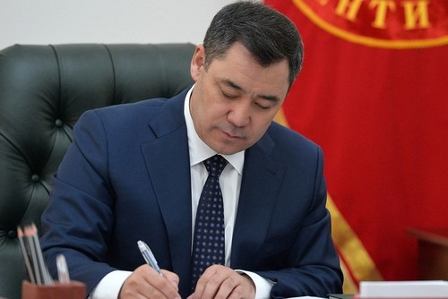 Садыр Жапаров подписал закон о внесении изменений в Водный кодекс