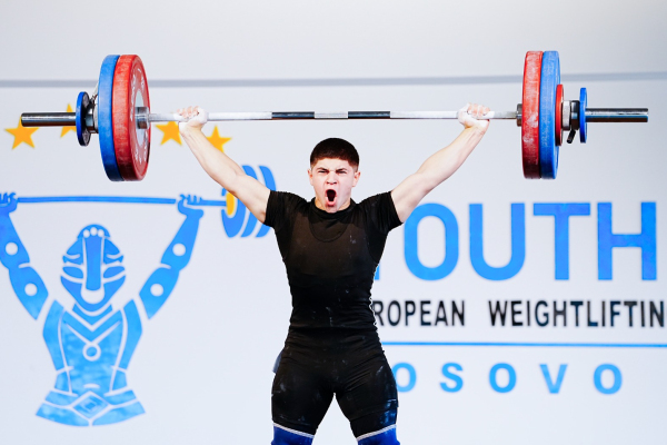 Азербайджан везет 15 медалей с чемпионата Европы в Косово
