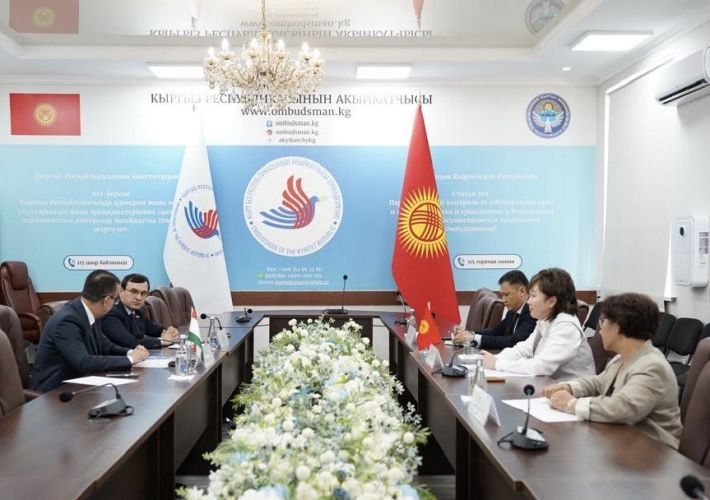 Kyrgyzstan, Tajikistan to inform each other of violations of citizens' rights