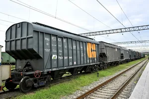 770 тонн пшеницы через Азербайджан в Армению