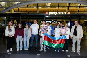 Азербайджанские чемпионы мира по шахматам вернулись на родину