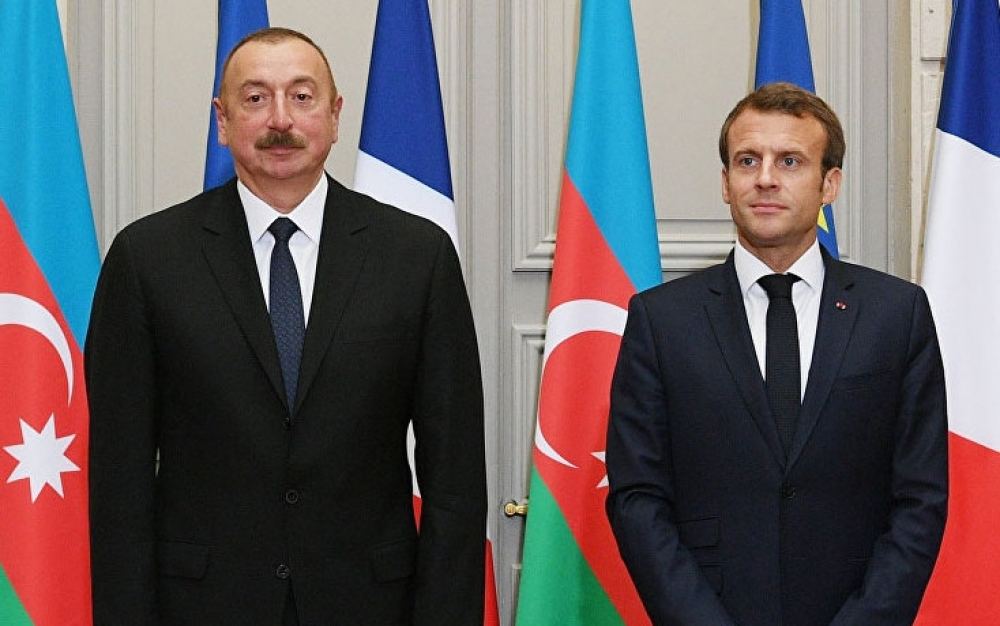 Макрон заговорил о нормализации отношений в письме Алиеву