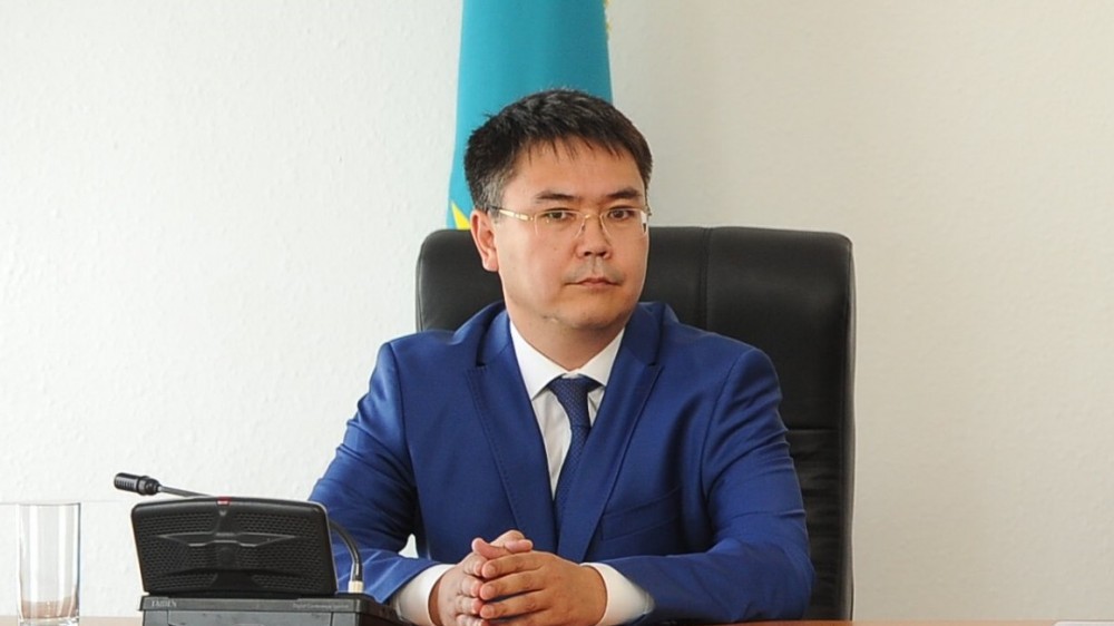 Серик Шапкенов освобожден от должности акима Атырауской области