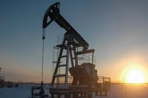 Нефть дешевеет