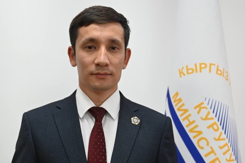 Мирлан Максатбеков назначен заместителем главы Департамента госстройконтроля
