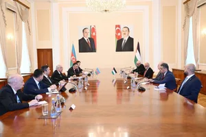 Али Асадов принял премьер-министра Палестины в Баку