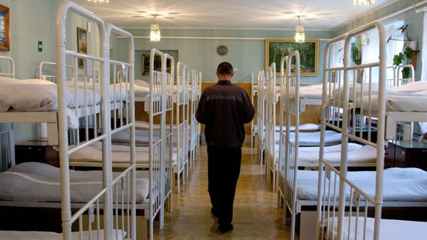 В Таджикистане по амнистии освободили почти 3 тыс. заключенных