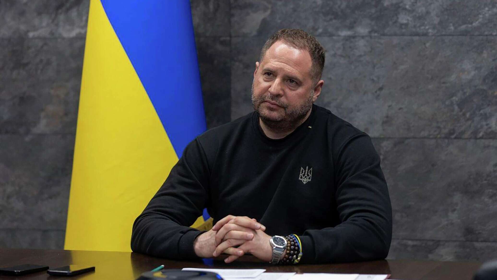 На Украине предъявили обвинения экс-главе офиса Зеленского Ермаку — что известно
