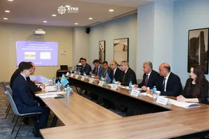 Азербайджан и Казахстан полностью перейдут на электронные разрешения для грузоперевозок