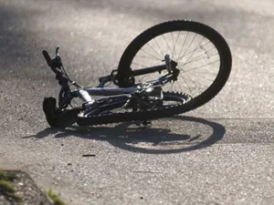 Velosiped qəzası keçirən uşağın vəziyyəti