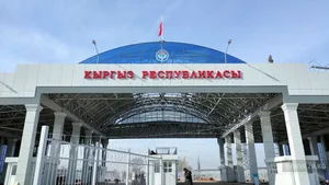 Крупную партию неучтенного товара остановили на КПП «Ак-Жол»