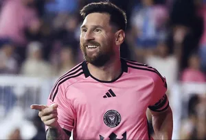 Messi ən yaxşı oyunçu seçiildi